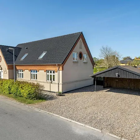 Vakantiehuis Cozy In With Kitchen *
